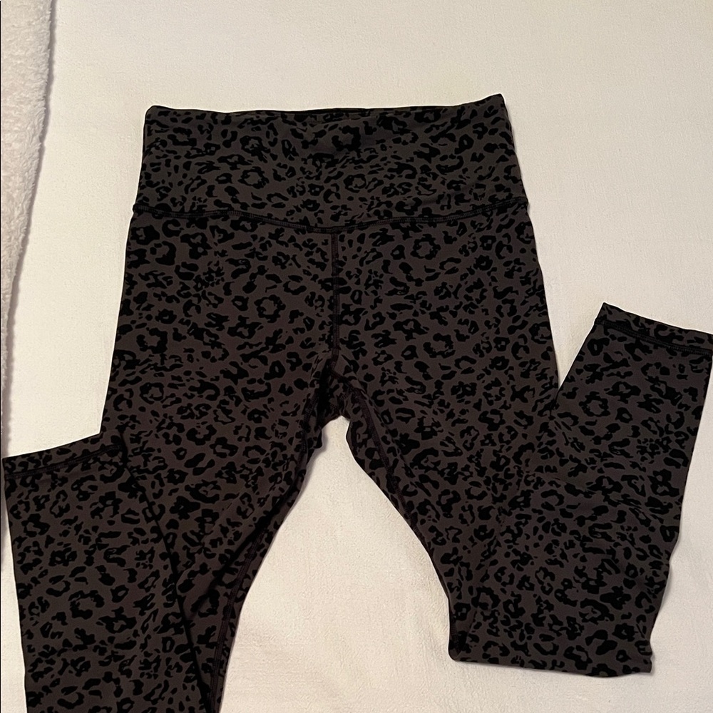Athleta Black Leopard Print Leggings
